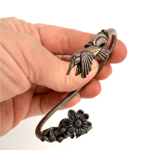 925 Vintage Floral Hummingbird & Flower Silver Bipass Bracelet - Picture 8 of 11
